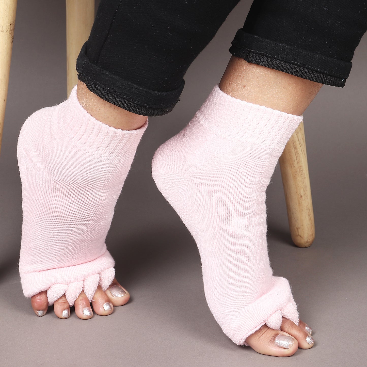 Aegon Toe Seperator Socks